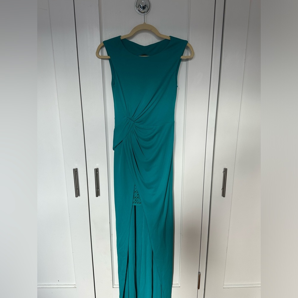 BCBG MAXAZRIA